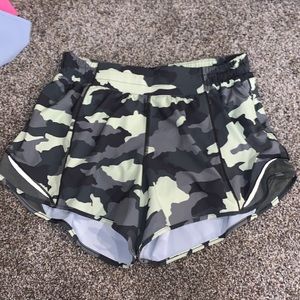 Lululemon Hotty hot shorts